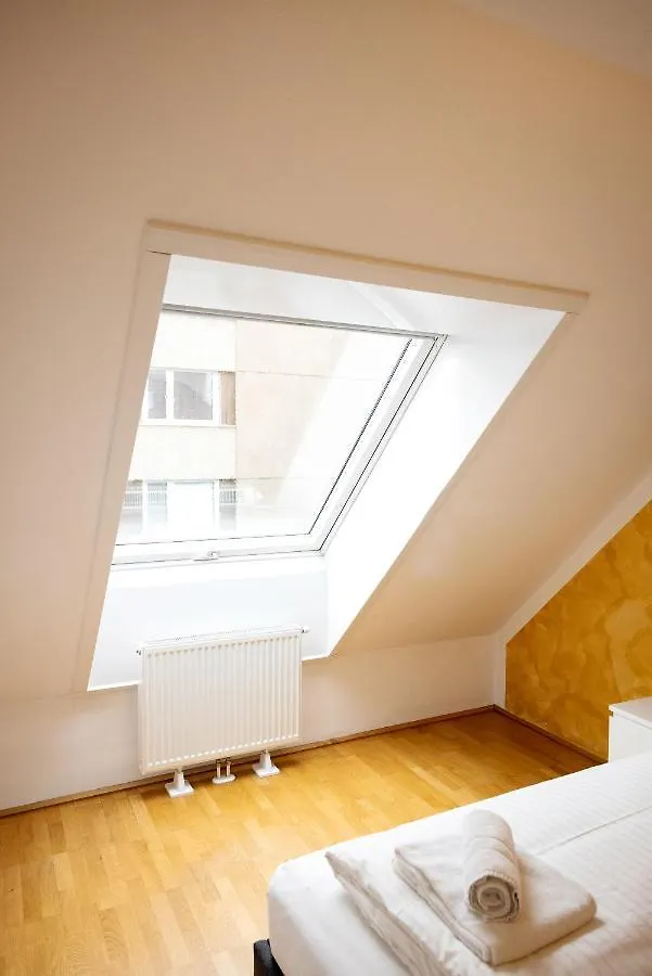 Premium 80 M2 Rooftop Apartment - 5 Min To Center Wenen
